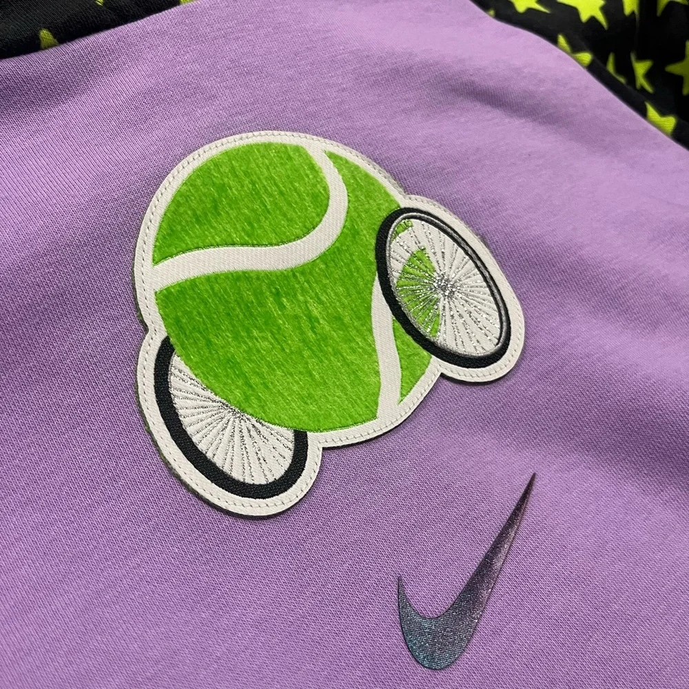 Nike tennis graphic